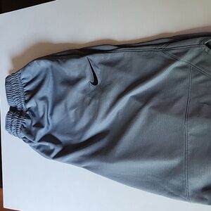 NIKE Dri-Fit Men's Grey Basketball Shorts Size Large